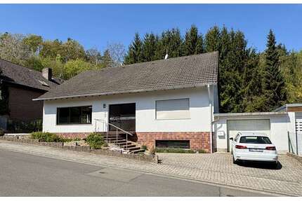 Haus zum Kaufen in Hochspeyer 465.000,00 € 241 m²
