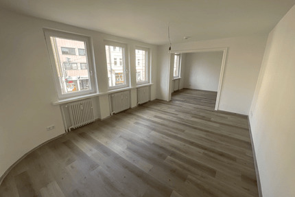 Geräumige 4-Zimmer-Wohnung mit Balkon! - Essen Altendorf
