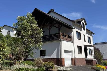 Haus zum Kaufen in Siegen 250.000,00 € 179.14 m²