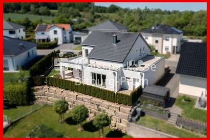 Haus zum Kaufen in Bitburg 678.000,00 € 205 m²