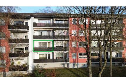 Bezugsfreie, sonnige 3-Zimmer ETW in Straubing-Süd. Ruhige Lage, TG-Stellplatz zum Ankauf möglich!