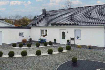 Zwei Minuten vom Wasser - eleganter Bungalow für anspruchsvolle Paare in Stralsund