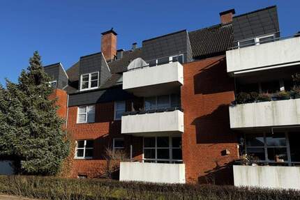Top-sanierte 2-Zimmer-Wohnung mit Westbalkon in Hamburg-Niendorf