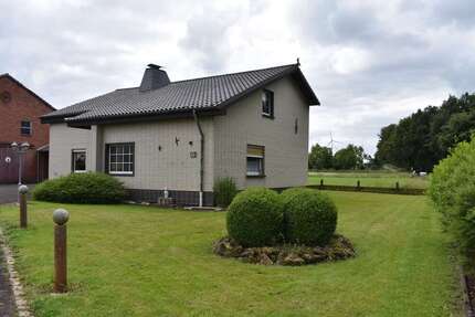 Haus zum Kaufen in Bilshausen 399.000,00 € 200 m²