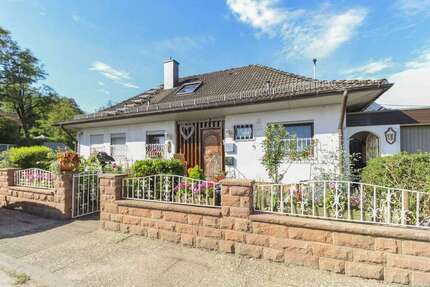 Haus zum Kaufen in Heiligkreuzsteinach 449.000,00 € 293.01 m²