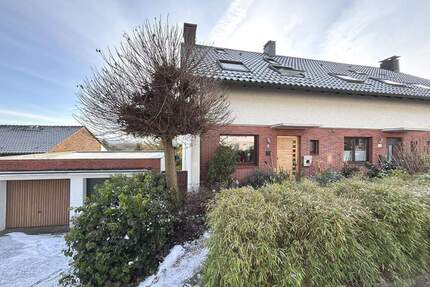 Raumwunder in Bestlage: Großzügiges Split-Level-Haus mit Fernblick in Bochum-Stiepel