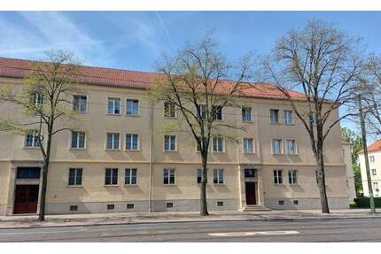 Große 2-R-Wohnung mit Einbauküche am Theater - Dessau-Roßlau Innenstadt