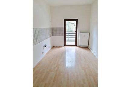 +++ 1 Monat mietfrei! Gemütliche 1-Zimmer-Wohnung mit separater Küche und Balkon +++ - Chemnitz Altendorf