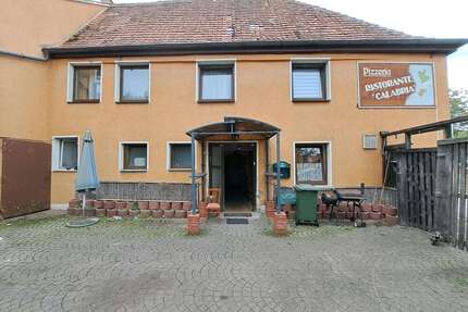 Haus zum Kaufen in Vestenbergsgreuth 270.000,00 € 472 m²