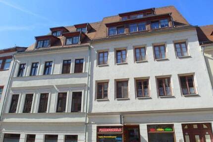 Innenstadt Torgau: Geräumige 2-Zimmer-Wohnung mit Laminatboden, offener Küche und Badewanne