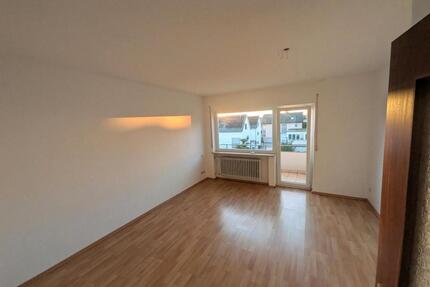2 Zimmer Wohnung mit Balkon Säntisblick und großer Garage - Allensbach