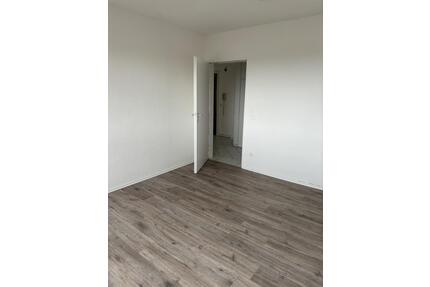 3,5 Raum Wohnung - bezugsfertig renoviert in OB-Lirich - Oberhausen Alstaden