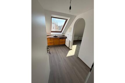 Kernsanierte 1ZKB+EBK in Idar-Oberstein zu vermieten!