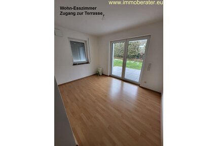 Große 3-Zi-Neubau-Whg WFL 103 m² zwei Bäder Terrasse Gartenanteil Garage Energiesparhaus-Kfw-55 ab Oktober 26 zu vermieten. - Neunburg vorm Wald