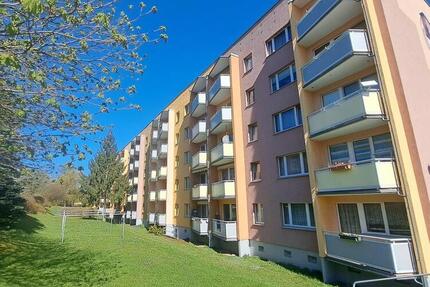 Schöne, sanierte 2 Raum Wohnung mit Balkon in Waltershausen zu vermieten