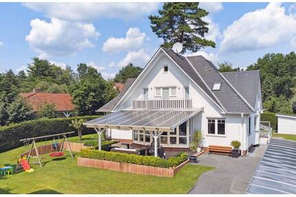 Stilvolles Einfamilienhaus mit einer perfekten Balance aus Eleganz und Gemütlichkeit - Berlin Frohnau