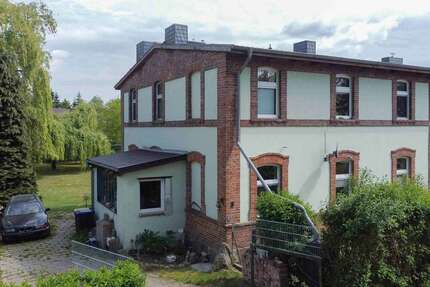 Haus zum Kaufen in Werder 210.000,00 € 182.14 m²
