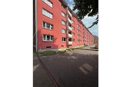Zentral gelegene 3-Zimmer-Wohnung mit Balkon in Husum
