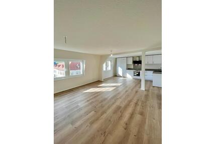 Charmante 3 Zimmer-Dachgeschosswohnung in Lörrach City (86 qm)