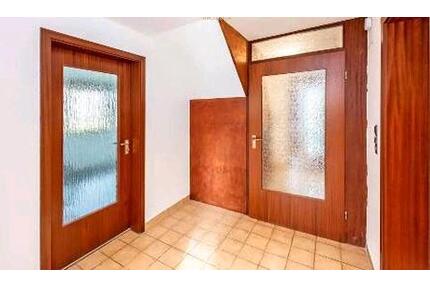 Mietwohnung - 900,00&nbsp;EUR Kaltmiete, ca.&nbsp; 60,00&nbsp;m&sup2; in Großbettlingen (PLZ: 72663)