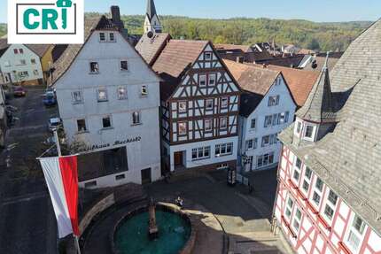Haus zum Kaufen in Homberg (Ohm) 295.000,00 € 300.56 m²