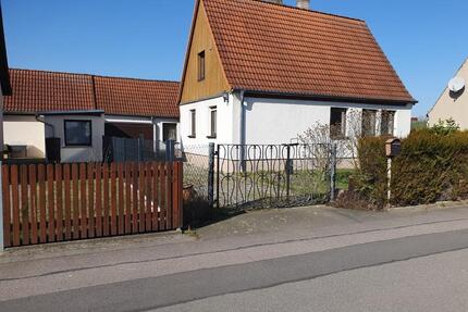 Freihstehendes EFH mit Garten & Nebengebäuden - Zwenkau