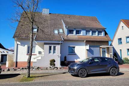 Einfamilienhaus mit 2 lukrativen Gewerbeeinheiten! - Diepholz