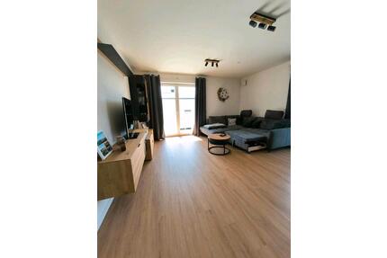 Neuwertige 3-Zimmer-Whg mit 28m² Balkon & Garage in Waldkirchen