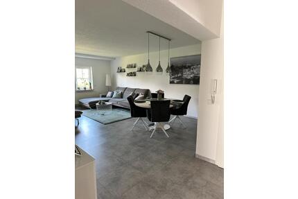 Renovierte 3 ZKB mit Balkon & Stellplatz in ruhiger Lage - Kassel Niederzwehren