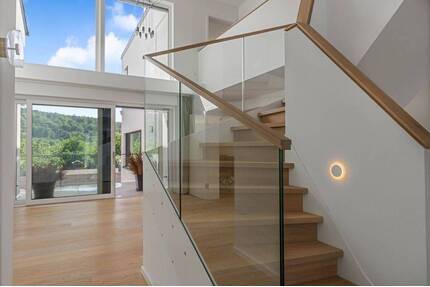 Exklusives Wohnen im Grünen - luxuriös saniertes Einfamilienhaus mit Wellnessbereich & Einliegerwohnung - Körle
