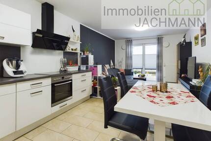 RESERVIERT - Kuschelige 2,5 Zimmer-Wohnung mit kleinem Garten in Mitterfels