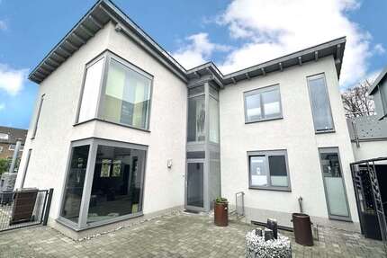 Haus zum Kaufen in Neuss 998.000,00 € 215 m²