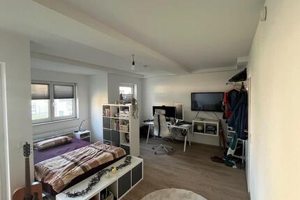 Helle, 1-Zimmer-Wohnung mit Balkon, inkl. Strom und Internet - Unkel