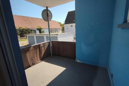 schön geschnittene 3 ZKB-Wohnung mit Balkon und Einbauküche - Zweibrücken