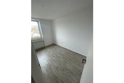 3 Zimmer Wohnung in OB Lirich ab sofort zu vermieten - Oberhausen Alstaden