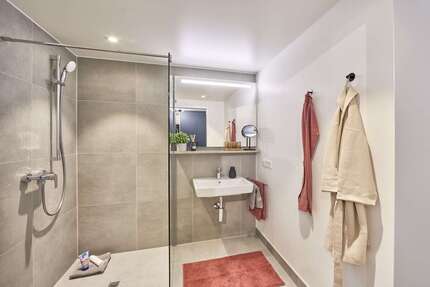 Wohnung zum Kaufen in Holzkirchen 639.000,00 € 81.93 m²