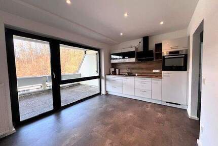 Schöne, moderne Terrassenwohnung mit Ausblick im Grumbachtalweg - Saarbrücken Schafbrücke