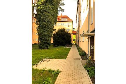 Bezugsfreie helle 2-Zimmer-Wohnung in Tegel nahe Tegeler See - Berlin Reinickendorf