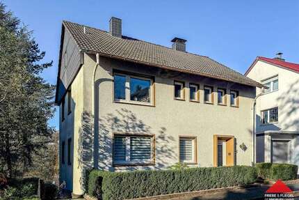 Haus zum Kaufen in Lüdenscheid 349.000,00 € 183 m²