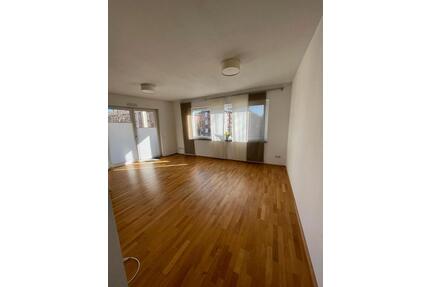 Mit Rheinblick- Exklusive 3-Zimmer-Wohnung in bester Rheinlage - Köln Mülheim