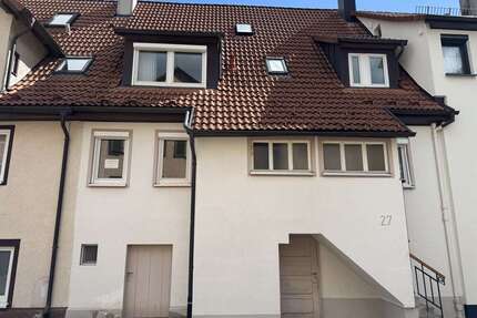 Haus zum Kaufen in Bad Urach 165.000,00 € 125 m²