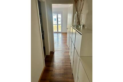 WG Zimmer mit eigenem Bad in 60438 Frankfurt Riedberg - Bad Homburg vor der Höhe Gonzenheim