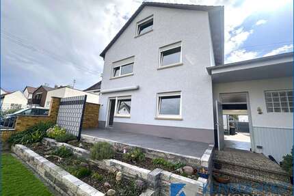 Haus zum Mieten in Ludwigshafen am Rhein 1.100,00 € 100 m²
