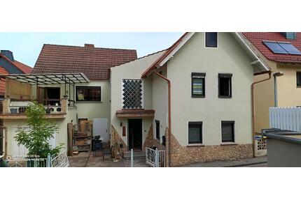 Zweifamilienhaus in Kieselbach - 65.000,00&nbsp;EUR Kaufpreis, ca.&nbsp; 234,00&nbsp;m&sup2; in Krayenberggemeinde (PLZ: 36460)