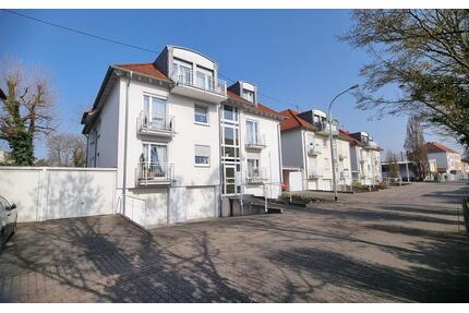 Moderne Eigentumswohnung in Saarlouis-Fraulautern, Privatverkauf