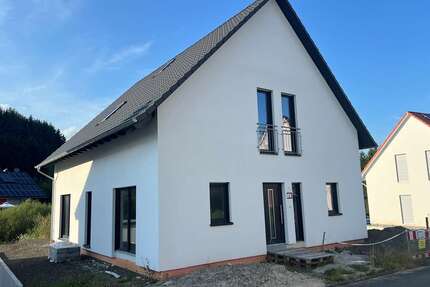 Haus zum Kaufen in Hoppstädten-Weiersbach 436.000,00 € 179 m²