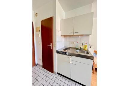 1-Zimmer Wohnung mit Balkon im 2. OG in Mannheim-Rheinau