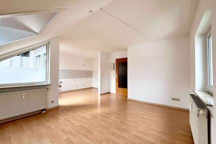 Wohnung zum Mieten in Chemnitz 320,00 € 44.25 m²