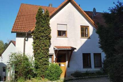 Haus zum Kaufen in Weikersheim 265.000,00 € 160 m²