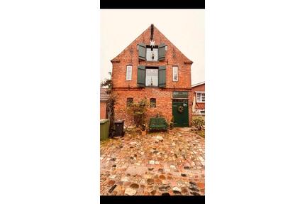 Charmantes Backsteinhaus mit Garten in Bredstedt - Hattstedt